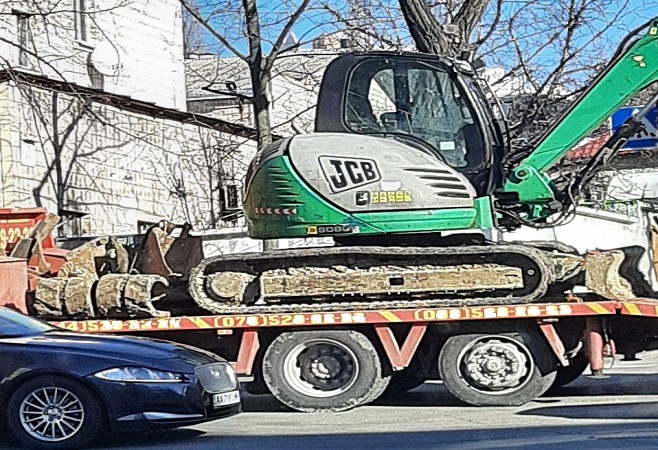 Перевозка мини экскаватора